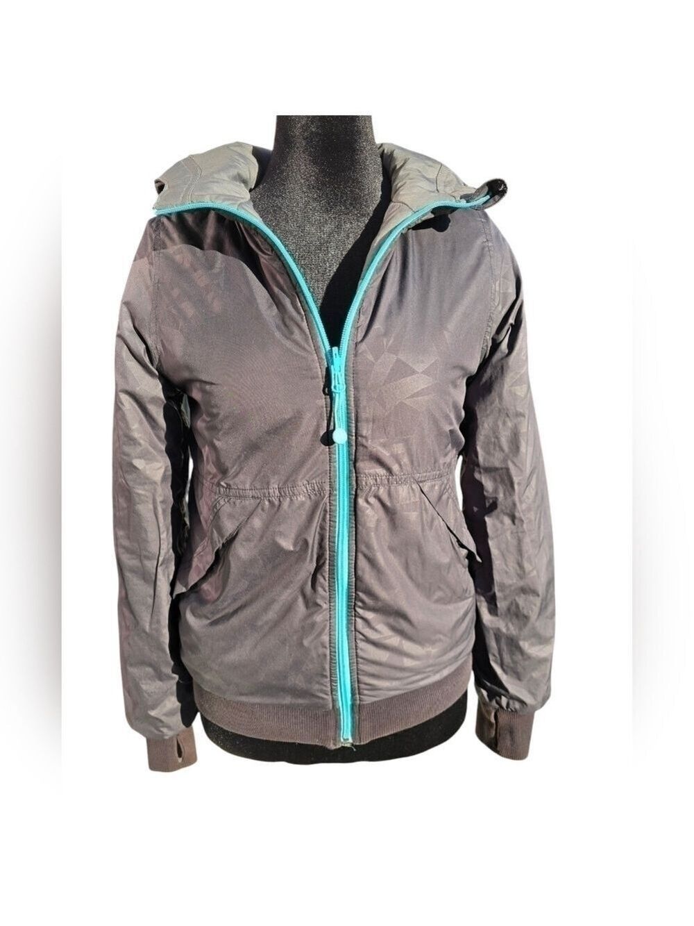 Ivivva lululemon reversible insulted puffer